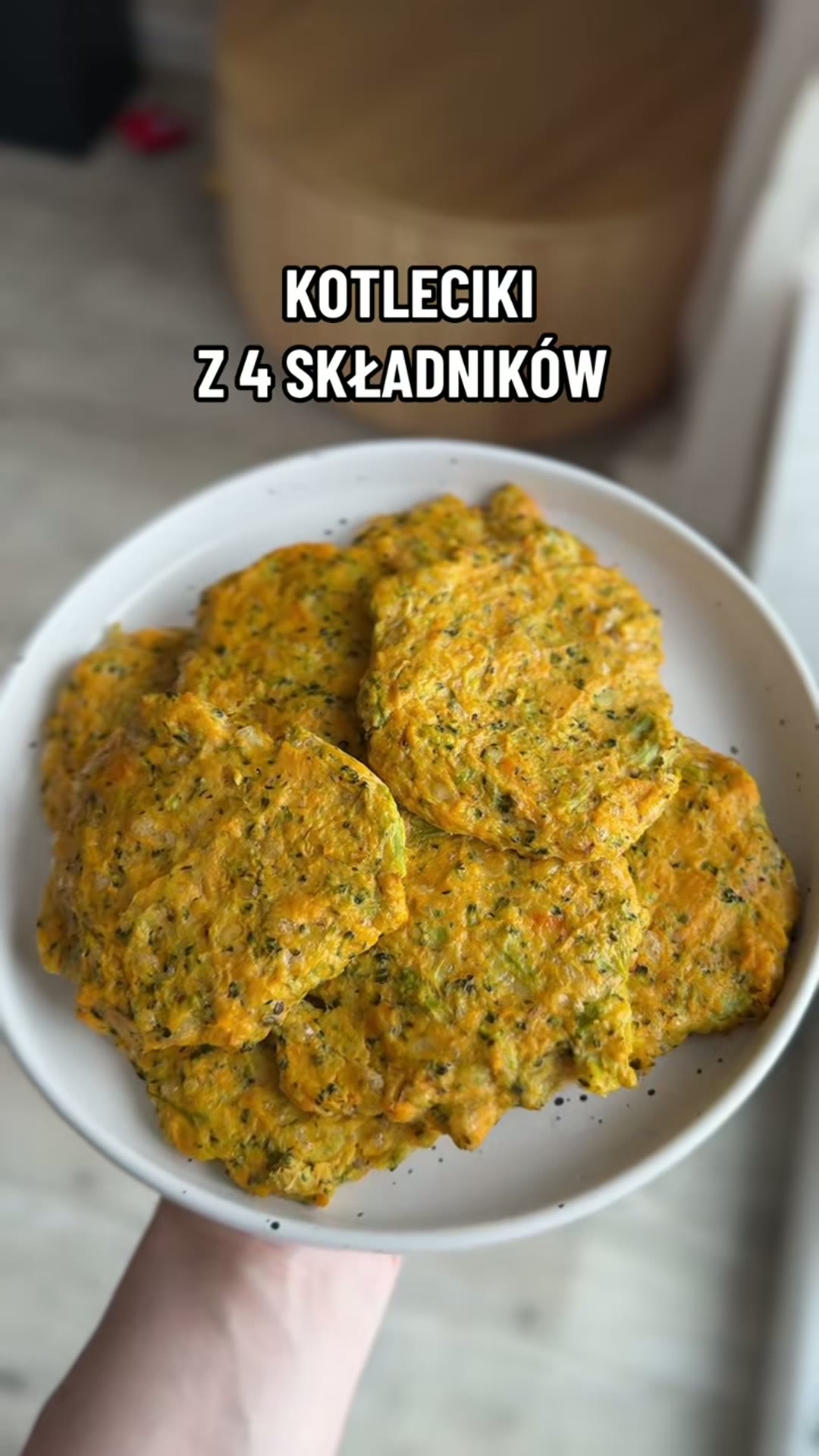 Zdjęcie poglądowe dla Kotlety z 4 składników dla malucha