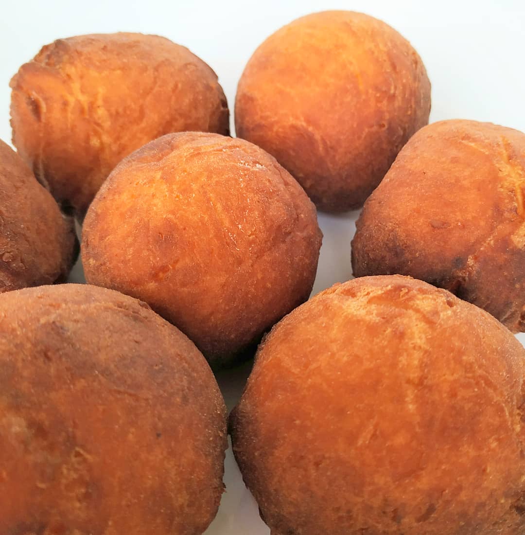 Zdjęcie poglądowe dla Mini pączki serowe proste i szybkie
