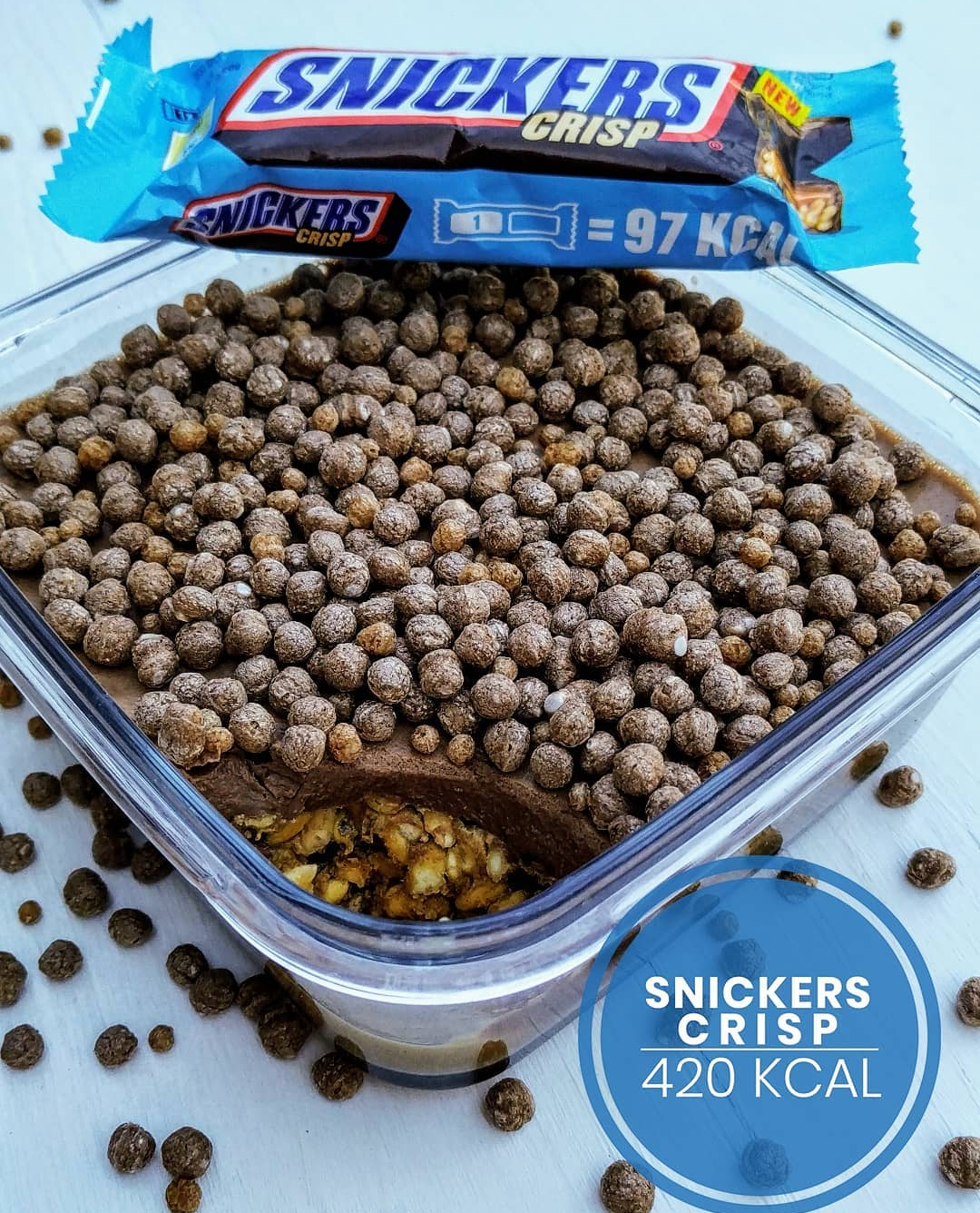 Zdjęcie poglądowe dla Jednoporcjowe ciasto Snickers Crisp