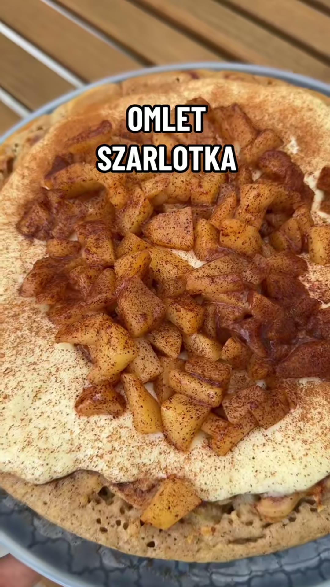 Zdjęcie poglądowe dla Omlet Szarlotka