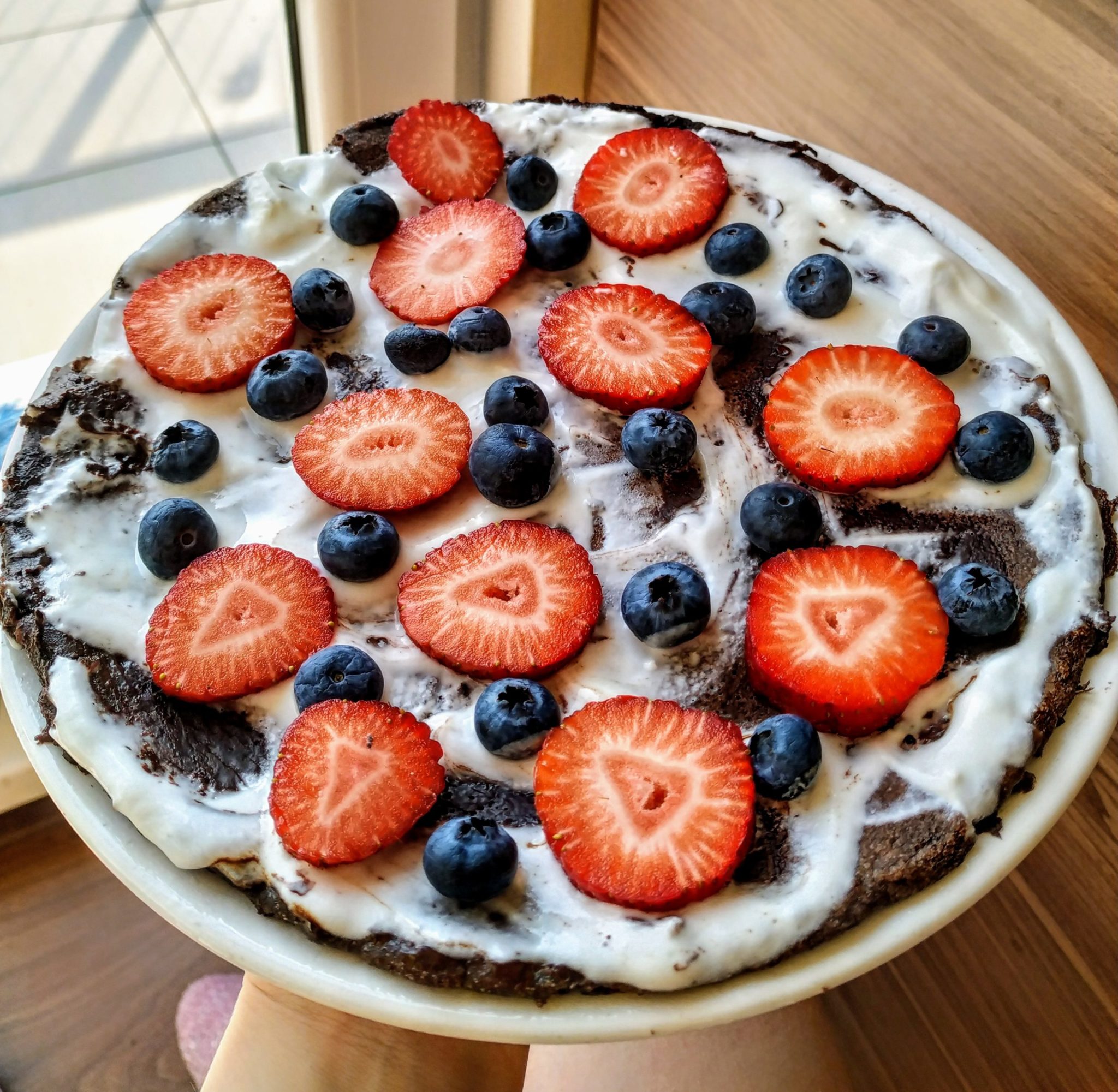Zdjęcie poglądowe dla Omlet czekoladowy z owocami